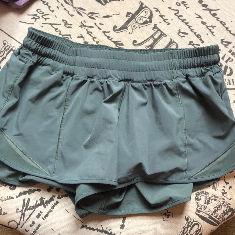 COPY - LULU LEMON SHORTS